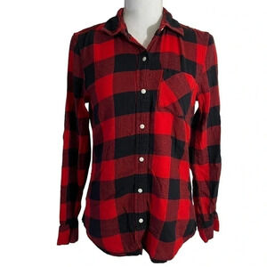 Gap Buffalo Plaid Button Up Shirt Womens XS Black and Red Long Sleeve Rustic Top